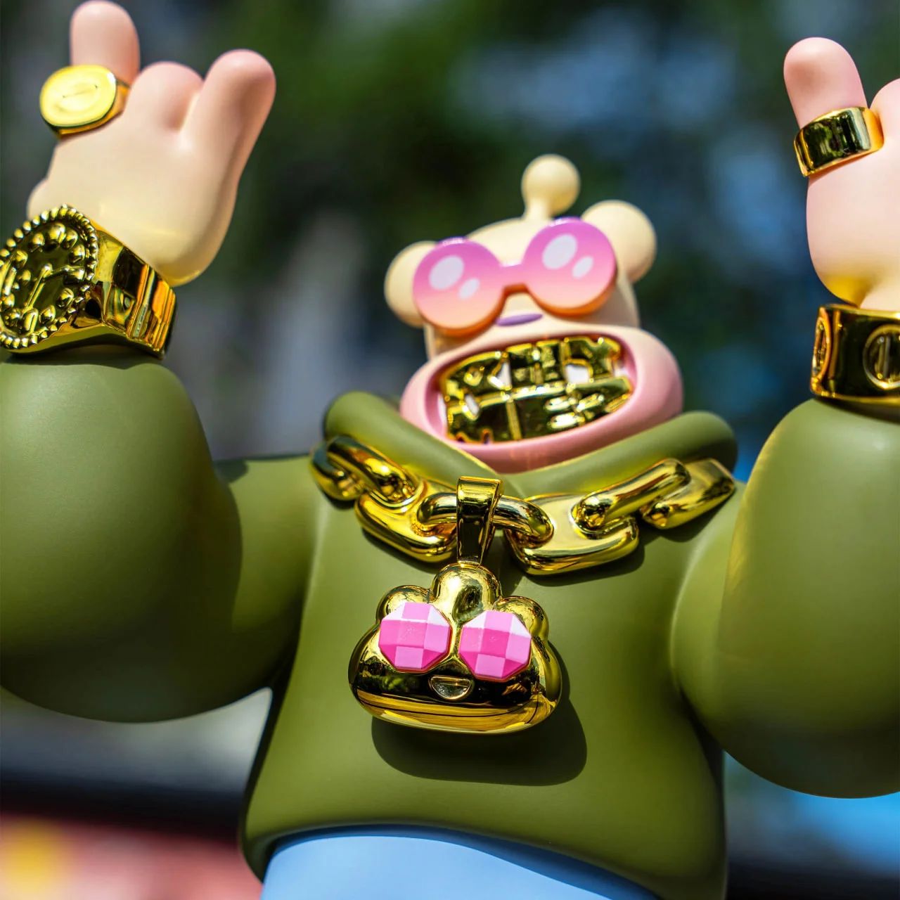 ФИГУРА SUPERPLASTIC X RHYMEZLIKEDIMEZ FILTH-E 22 СМ