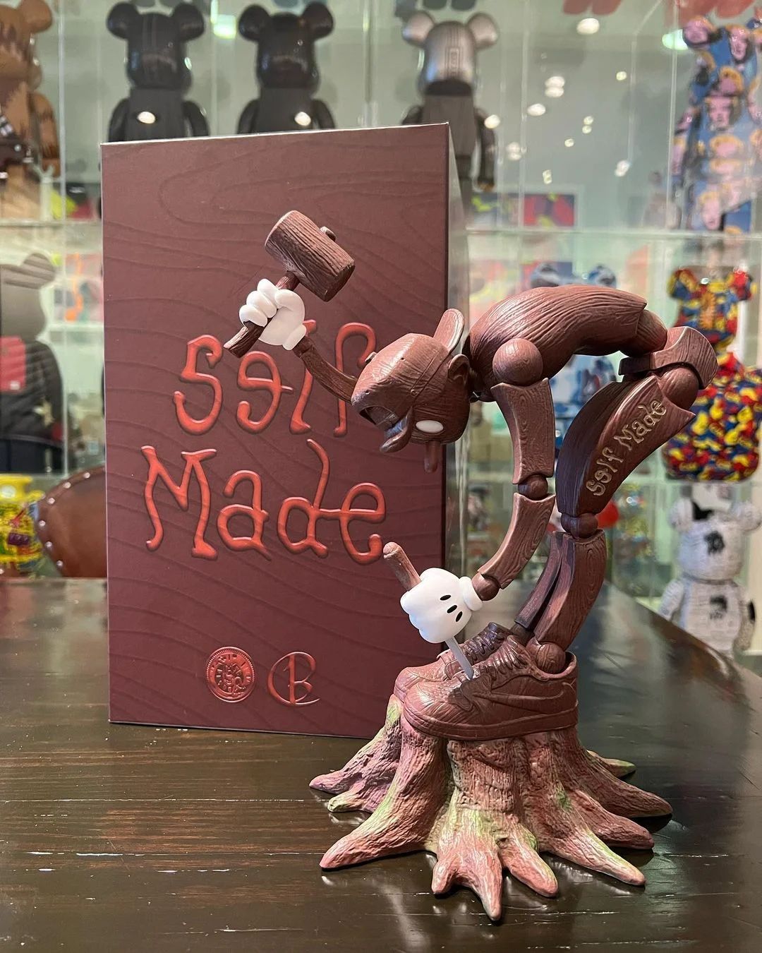 ФИГУРА DCON24 X BRETT CRAWFORD SELF MADE FIGURE 29 CM - 2