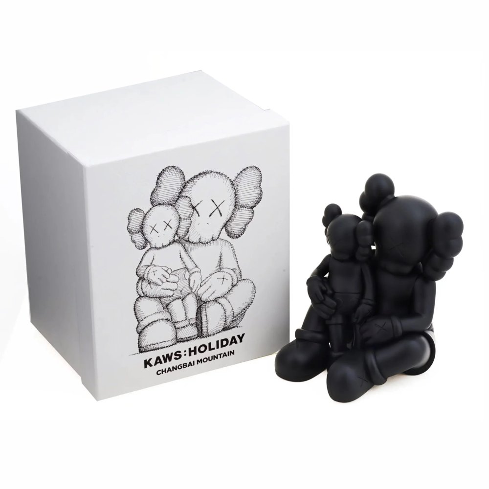 ФИГУРА KAWS BLACK CHANGBAI MOUNTAIN HOLIDAY COMPANION 20 СМ