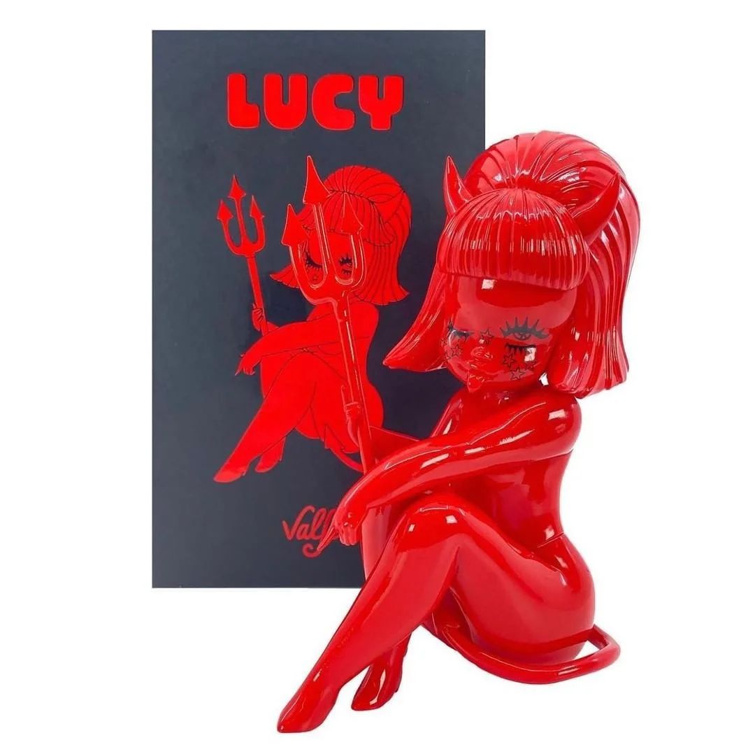ФИГУРА VALFRE LUCY RED EDITION VINYL 15 CM - 2